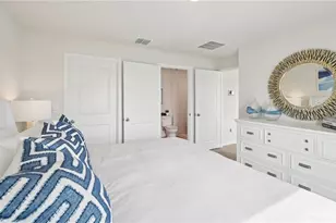 727 Newhall St E, Lehigh Acres, FL 33971 - Photo 12