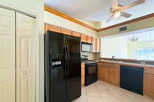 3250 Cypress Glen Way, Naples, FL 34109 - Photo 8