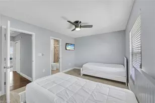 13 Marco Villas Dr, Marco Island, FL 34145 - Photo 10
