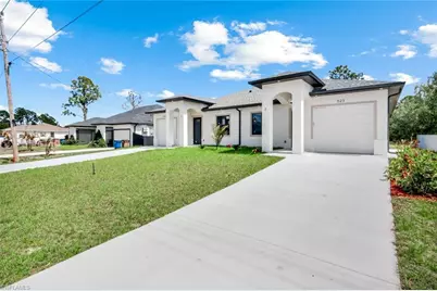 521 Lillon Ave S, Lehigh Acres, FL 33974 - Photo 4