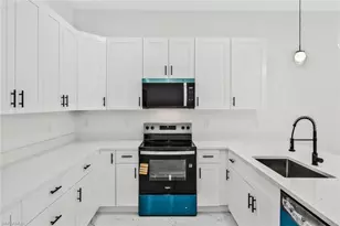 521 Lillon Ave S, Lehigh Acres, FL 33974 - Photo 8