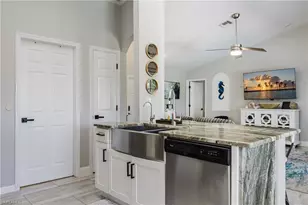 709 SW 27th St, Cape Coral, FL 33914 - Photo 12