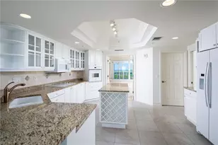 435 Dockside Dr, Naples, FL 34110 - Photo 12