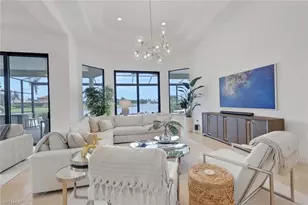 6685 Costa Cir, Naples, FL 34113 - Photo 16