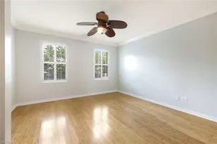 6124 Towncenter Cir, Naples, FL 34119 - Photo 16