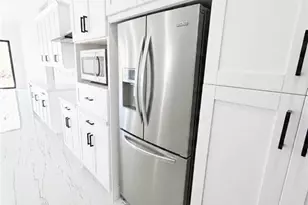 2607 49th St W, Lehigh Acres, FL 33971 - Photo 8