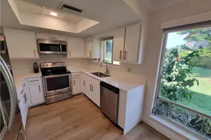 809 Palm View Dr, Naples, FL 34110 - Photo 10