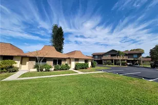 809 Palm View Dr, Naples, FL 34110 - Photo 2
