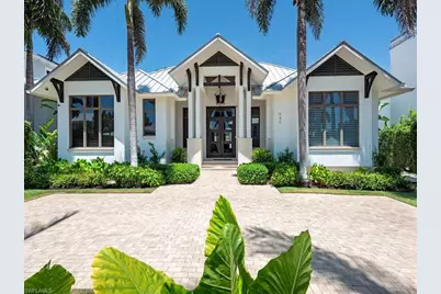545 13th Ave S, Naples, FL 34102 - Photo 1