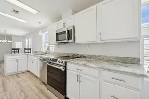 12 Nancy Ln, Fort Myers Beach, FL 33931 - Photo 10