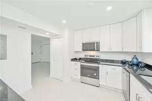 4180 Crayton Rd, Naples, FL 34103 - Photo 8