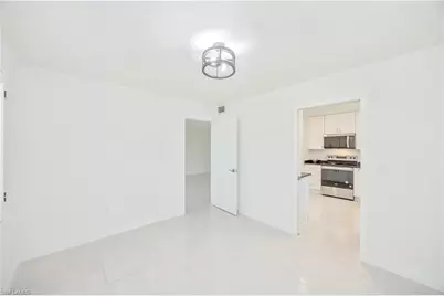 4180 Crayton Rd #E4, Naples, FL 34103 - Photo 10