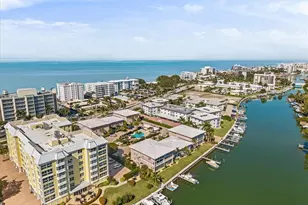 1910 Gulf Shore Blvd N, Naples, FL 34102 - Photo 26