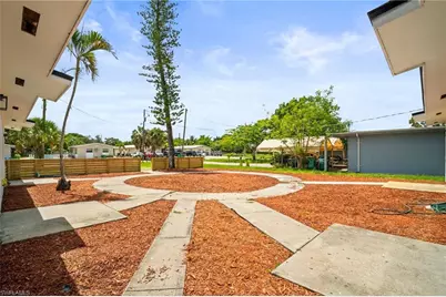 2316 Bayside St, Naples, FL 34112 - Photo 4