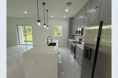 723 Epps Brown St E, Lehigh Acres, FL 33974 - Photo 6