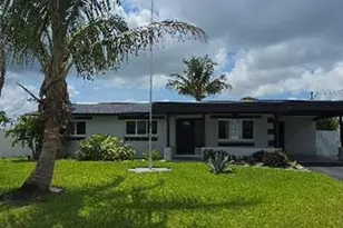 1118 NE Pine Island Ln, Cape Coral, FL 33909 - Photo 1