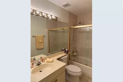 306 Emerald Bay Cir #J5, Naples, FL 34110 - Photo 16