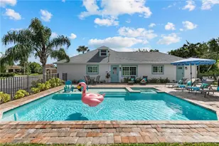 541 94th Ave N, Naples, FL 34108 - Photo 2