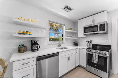 541 94th Ave N, Naples, FL 34108 - Photo 30