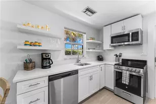 541 94th Ave N, Naples, FL 34108 - Photo 30