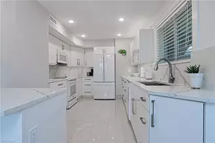 2500 Gulf Shore Blvd N, Naples, FL 34103 - Photo 8