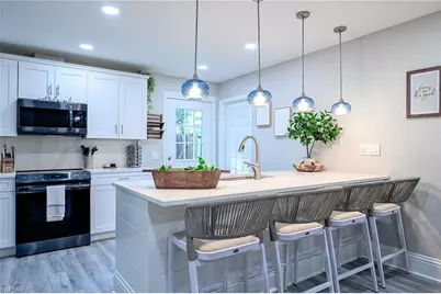 810 103rd Ave N, Naples, FL 34108 - Photo 6