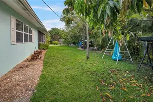 1600 Mandarin Rd, Naples, FL 34102 - Photo 12