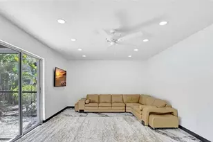 4500 1st Ave NW, Naples, FL 34119 - Photo 8