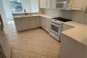 3545 Laurel Greens Ln N, Naples, FL 34119 - Photo 4