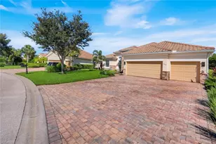 9238 Ores Cir, Naples, FL 34120 - Photo 4