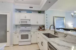 3996 Bishopwood Ct E, Naples, FL 34114 - Photo 12