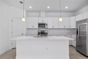 18311 Ridgeline Dr, Estero, FL 33928 - Photo 4