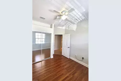 7512 Bristol Cir, Naples, FL 34120 - Photo 6