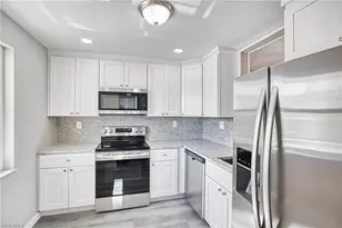 6220 Augusta Dr, Fort Myers, FL 33907 - Photo 2