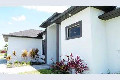 502 Tropicana Pkwy W, Cape Coral, FL 33993 - Photo 2