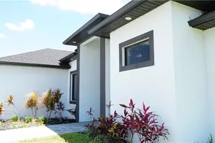 502 Tropicana Parkway W, Cape Coral, FL 33993 - Photo 2