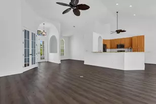2662 SW 31st Ln, Cape Coral, FL 33914 - Photo 10