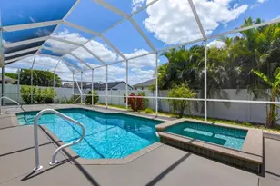 2662 SW 31st Ln, Cape Coral, FL 33914 - Photo 2