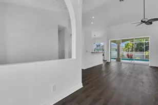 2662 SW 31st Ln, Cape Coral, FL 33914 - Photo 8