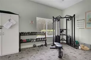 320 Robin Hood Cir, Naples, FL 34104 - Photo 34