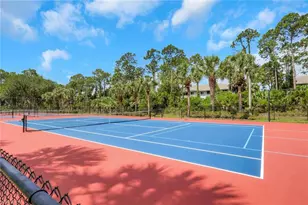 320 Robin Hood Cir, Naples, FL 34104 - Photo 28
