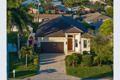 631 100th Ave N, Naples, FL 34108 - Photo 2