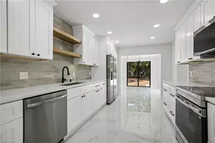 1928 SW 8th Ct, Cape Coral, FL 33991 - Photo 4