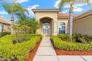 8066 Princeton Dr, Naples, FL 34104 - Photo 2
