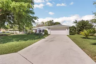 4472 Beechwood Lake Dr, Naples, FL 34112 - Photo 2