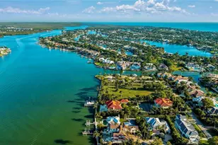 2143 Marina Dr, Naples, FL 34102 - Photo 40