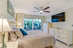 1051 3rd St S, Naples, FL 34102 - Photo 20