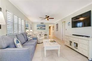 1051 3rd St S, Naples, FL 34102 - Photo 14
