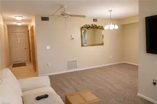 7410 Lake Breeze Dr, Fort Myers, FL 33907 - Photo 10