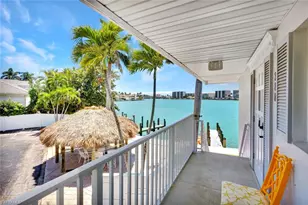 388 Harbour Dr, Naples, FL 34103 - Photo 4